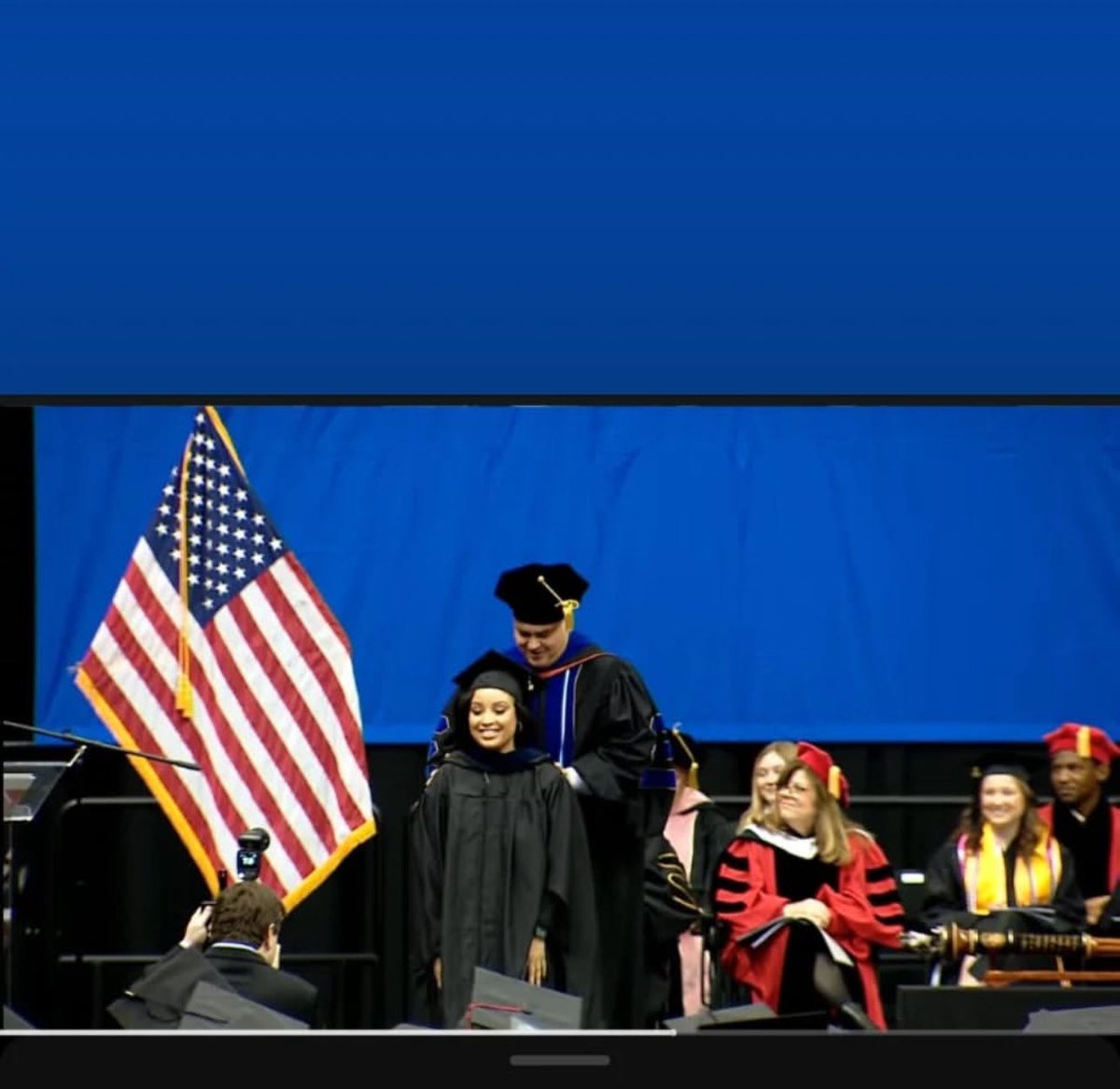 lightlaina's tweet photo. 🎓❤️Mastered It https://t.co/PCUJ78GnbI