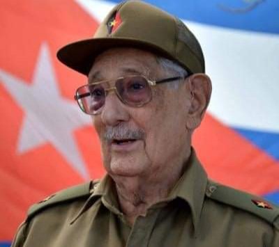 Hemos conocido la triste noticia del fallecimiento del Comandate Julio Camacho Aguilera, uno de nuestros más consagrados combatiente de la guerra de liberación y también de la Revolución. Sentidas condolencias a su amada Gina, sus hijos y el resto de la familia. #Cuba