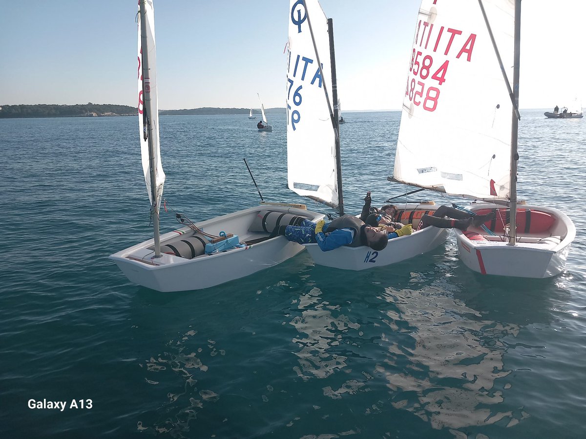DiportoVelico's tweet photo. ✅La Squadra Agonistica alla St.Nicholas di Pola.
👉Nulla di fatto alla St Nicholas 2024, la regata internazionale organizzata dallo JK Vega di Pola per la classe Optimist e ILCA.

Leggi l'articolo: https://t.co/Z4oW6jGoyP

#diportovelicoveneziano #dvv #venezia #vela #pola https://t.co/bFpS0vFYiB