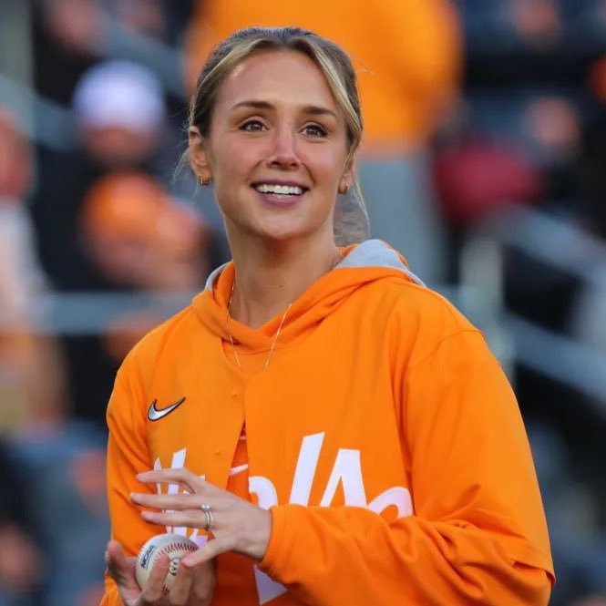 BREAKING: The Lady Vols just broke the NCAA record for most Three Pointers made in a game with 30 and most points scored in a game in SEC History 🤯

Kim Caldwell and the Lady Vols in the HISTORY BOOKS 🔥