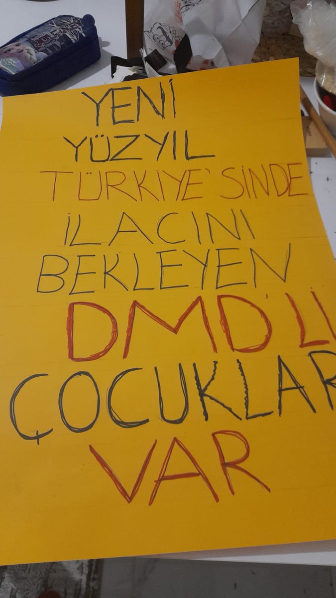 🎈DMD, genetik geçişli ve ilerleyici bir kas hastalığıdır. 
🎈Ülkemizde 5 bin çocuk bu hastalıkla mücadele etmektedir. 
🎈Yıllardır devletten taleplerimiz oldu fakat verilen sözler hep havada kaldı.
🎈Bugün soruyoruz #DMDyeVerilenSözlerNerede
🎈Gelin siz de DMD'li çocuklarımıza
