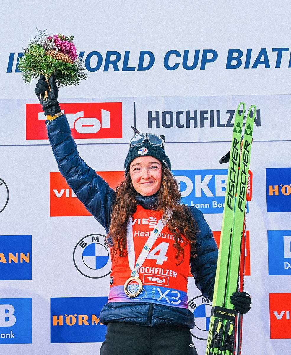 Biathlon_FRA's tweet photo. Mais attendez, #MissFrance n’a pas déjà été couronnée aujourd’hui ? https://t.co/AgR6j9NBgb