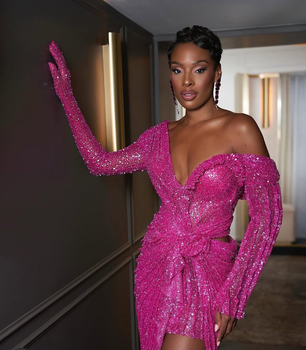 assekn_'s tweet photo. Miss Martinique ? Ma guerre, mon combat  😻😻😻#MissFrance2025 https://t.co/WalYoLTwxi
