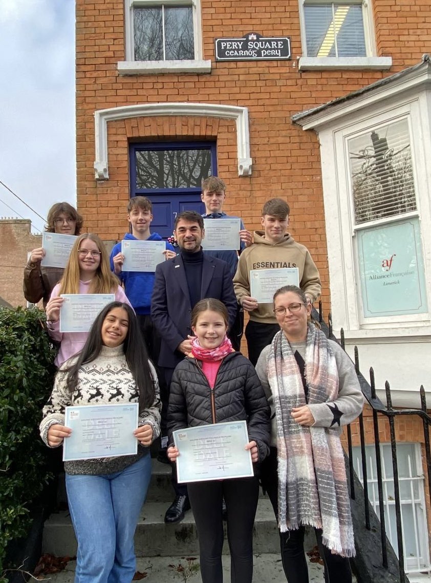I presented students from FLAM association “Les Enfants francophones de Limerick” with their DELF certificates today. Kudos to them, their teachers and the volunteers who run this association for local bi-national children who want to learn the language of their mother or father!