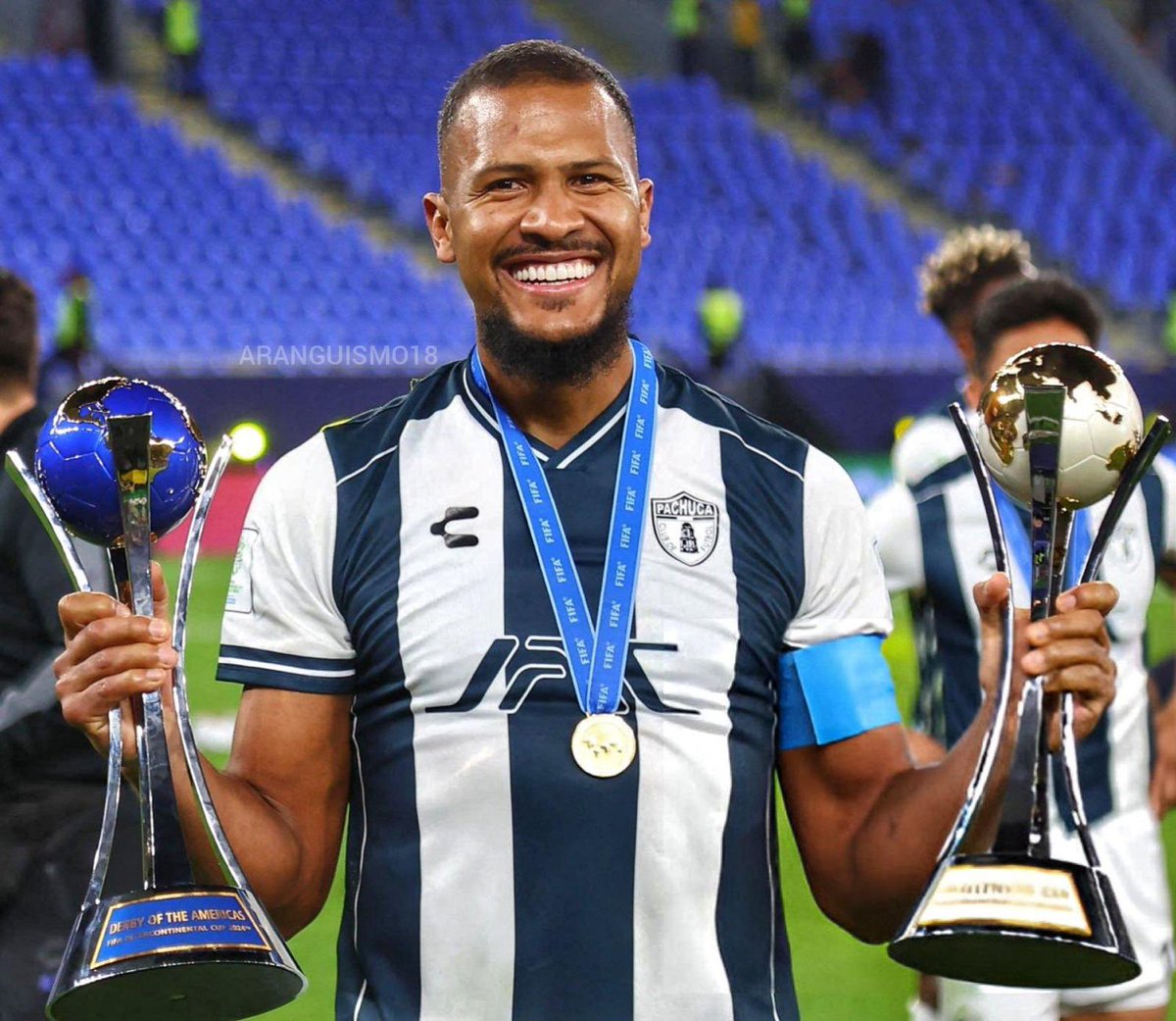 Dos títulos más… ¡y ahora, a por el tercero! ¡Les esperamos en la final de la Copa Intercontinental! 🏆🏆🇻🇪

Another two trophies… let's now make it three! See you in the Intercontinental Cup final! 🏆🏆🇻🇪