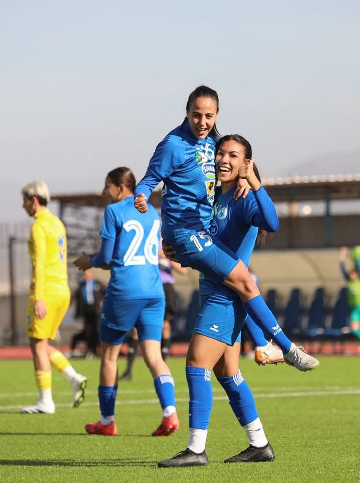 Lesvertes_dz's tweet photo. Naïma Lamari 🔟 🔝
#CFAvsJFK #CFAKBOU 💙🤍 https://t.co/3ffJDhFtrb