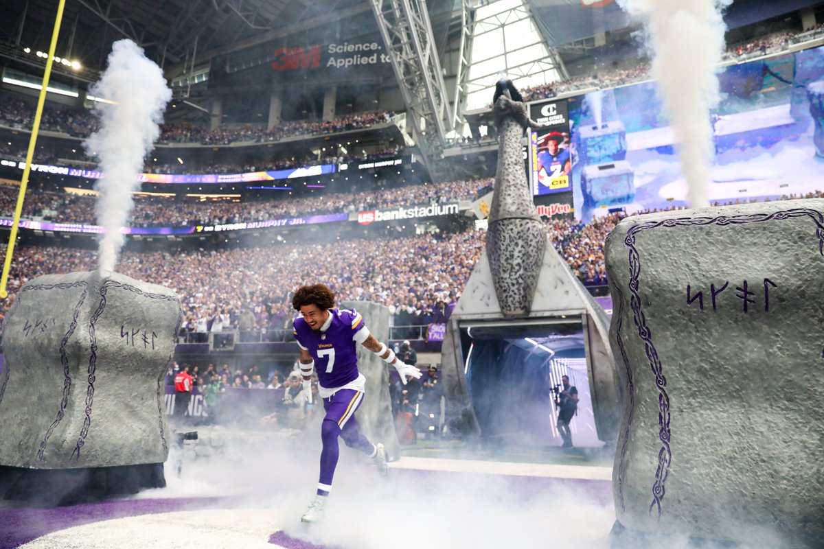 VikingsPR's tweet photo. 𝗖𝗕 | 𝗕𝘆𝗿𝗼𝗻 𝗠𝗨𝗥𝗣𝗛𝗬 𝗝𝗥.
Murphy, who has totaled six INTs and 12 passes defensed in 2024, is the second player to reach those totals in the past two seasons (20223-24).

Per Pro Football Focus, Murphy is tied for second among all NFC CBs with a 74.8 defensive grade (min. 80% snaps played).
@byronmurphy | #ProBowlVote