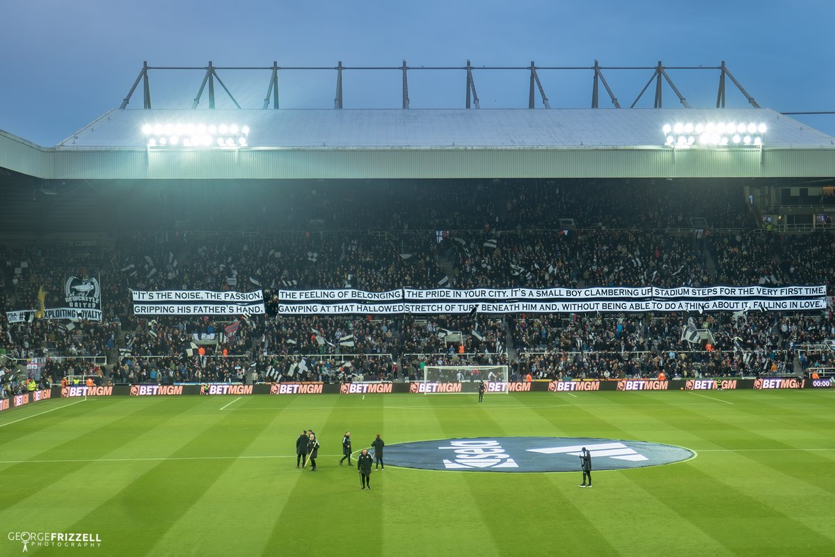 toonarmy59's tweet image. Wor Flags getting their message across in support of NUST and the FSA campaign of Stop Exploiting Loyalty- the players performing on the pitch with a comfortable win against the Foxes @worflags @nufctrust @Nusc2023 @NUFC #stopexploitingloyalty #NUFC #NEWLEI #toonarmy