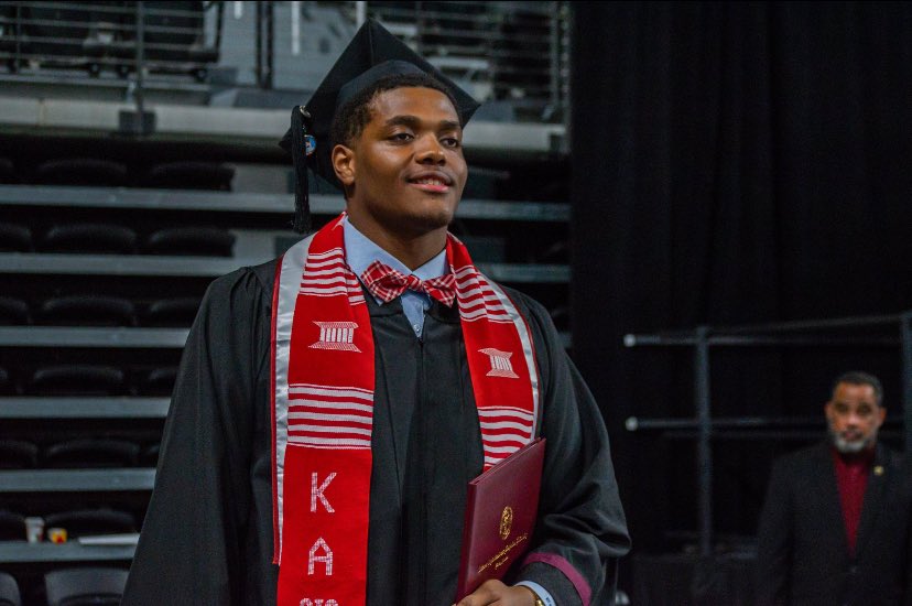 vinsoncarson's tweet image. Forever thankful for the hill❤️🐶