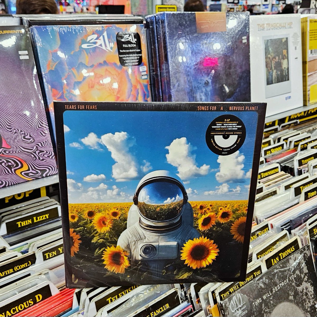 Amoeba Music (@amoebamusic) on Twitter photo .<a href="/tearsforfears/">Tears for Fears</a>' "Songs For A Nervous Planet" offers 4 new songs plus live tracks from a career-spanning set recorded in Franklin, TN in 2023. It's available via @concordrecords on deluxe 2CD, 2LP & indie exclusive cocoa cream 2LP vinyl.
Get it here: bit.ly/2YK3H5x .<a href="/tearsforfears/">Tears for Fears</a>' "Songs For A Nervous Planet" offers 4 new songs plus live tracks from a career-spanning set recorded in Franklin, TN in 2023. It's available via @concordrecords on deluxe 2CD, 2LP & indie exclusive cocoa cream 2LP vinyl.
Get it here: bit.ly/2YK3H5x