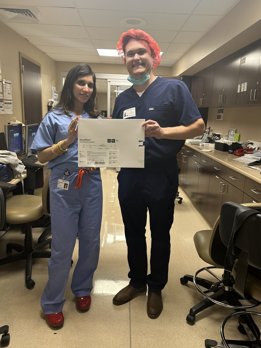 Used smartclaw mechanical thrombectomy on a complex patient today! 1st user south of I-10 in Houston :) lol  I’ll take it. 
<a href="/bostonsci/">Boston Scientific</a> #vascular #vascularsurgery