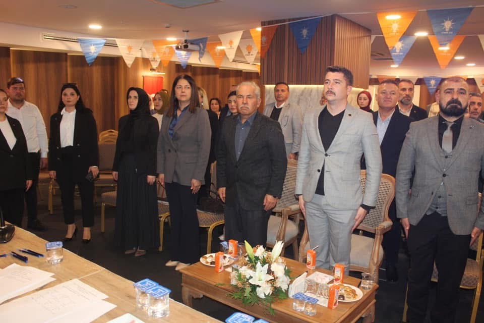 Fethiye Gençlik Kolları Kongremizi gerçekleştirdik.
Bayrağı devreden Sinan Cengil Başkanımıza emeklerinden dolayı teşekkürlerimizi sunar,
Bayrağı devir alan Başkanımız Sinan Durukan ve ekibine bu kutlu davada başarılar dileriz.
#RTErdoğan #ayşekeşir#nilgünök