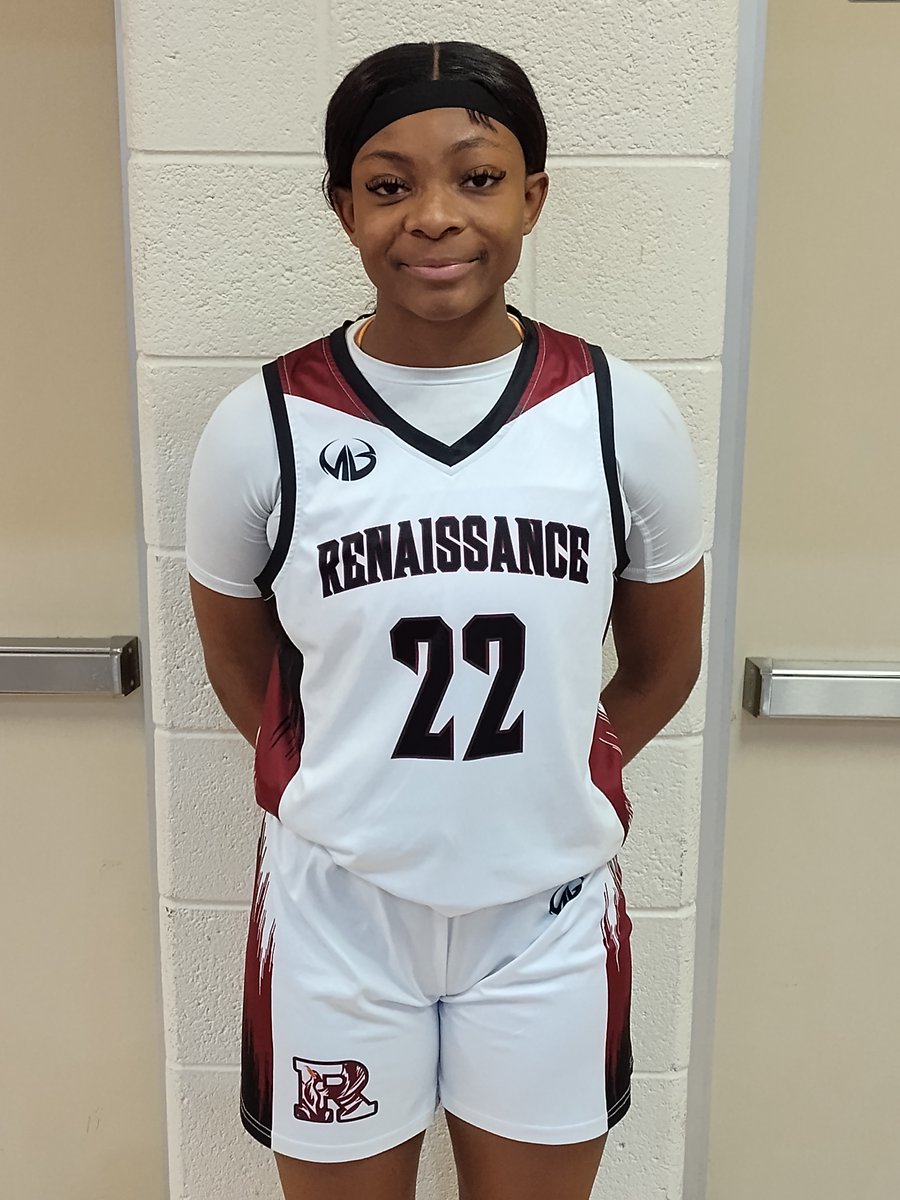 TheMRR7's tweet photo. Game 5:
In another game with multiple lead changes in the 1st half, Bolingbrook-IL & Detroit Renaissance exchanged 8-0 runs to begin the 2nd half, which gave Renaissance a 33-29 lead by the middle of the 3rd qtr, a lead that they would not relinquish.  Renaissance slowly expanded the margin to double-digits & hung on for a hard-fought 52-47 victory.

Jr Jaebri'an Autry (pictured) played aggressively offensively & defensively for a 19-&-11 double-double, while sr Imani Johnson added 16 for Renaissance.  Soph Sydney Dodd had another strong outing with a 21-&-11 double-double for Bolingbrook.

Unofficial Stats:
For @LadyPhoenixBB :
Jr @Jbtheballer22 (5'10" SF) w/ 19p-11r-3s

Sr @imaniii_j (6' F) w/ 16p

Jr @VictoryaGambles (5'5" G) w/ 7p-3a

Fr @KassidyCain3 (5'3" G) w/ 6p-4r-3a-3s

For @BHSRaiders :
Soph @syd_dodd12 (5'10" F) w/ 21p-11r-3s

Soph @SkyWakefield21 (5'11" F) w/ 8p-4r

@lbi
