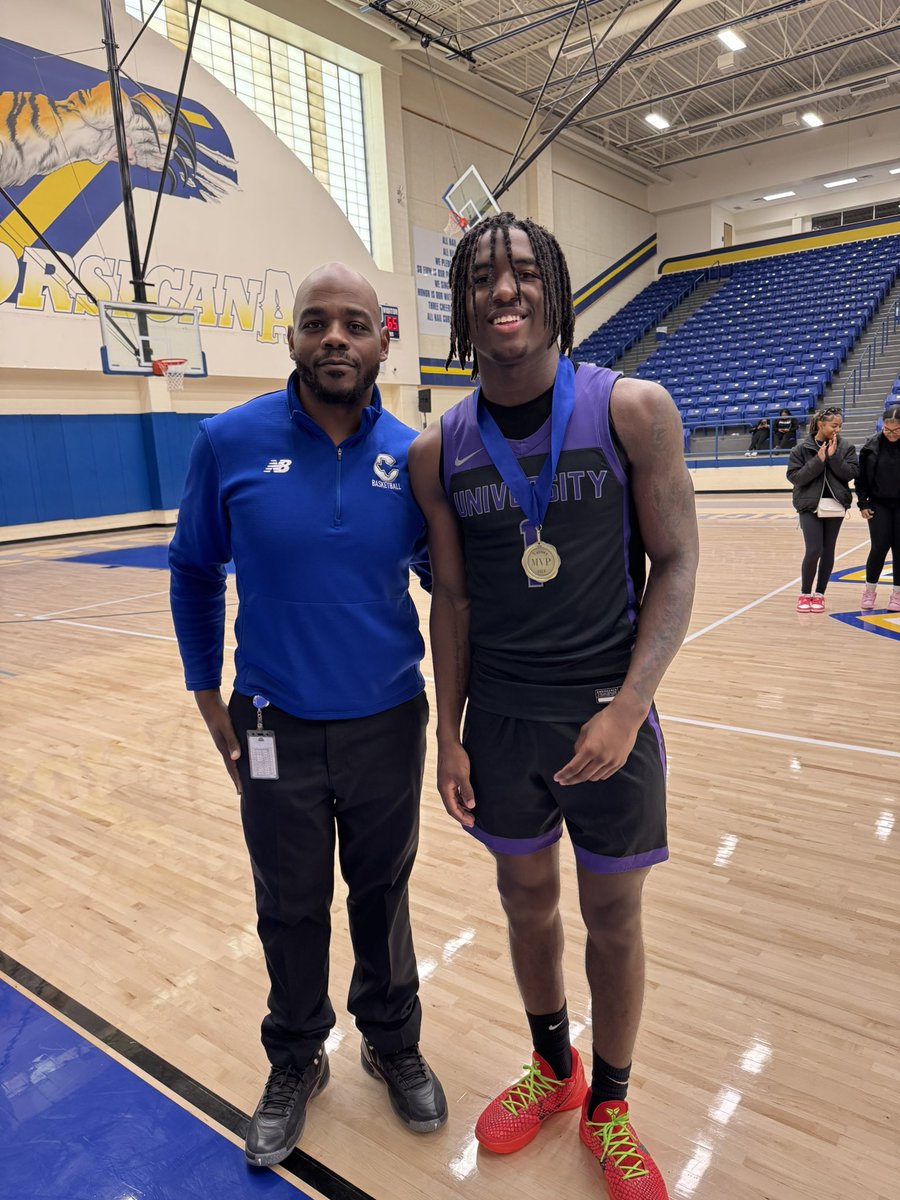 University 65
Richland 51

<a href="/London_Smith1/">London Smith</a> 22 pts 5 asts 6 Rebs tournament MVP
<a href="/drerutledge0/">Dre Rutledge</a> 12 pts 6 asts 7 Rebs 
<a href="/keandrebrooks0/">Keandre “KB” Brooks</a> 10 pts 6 asts

<a href="/hoopinsider/">Hoopinsider</a> <a href="/AlamoCityHoops1/">Alamo City Hoops</a> <a href="/chadvautherine/">Chad Vautherine</a> <a href="/Centex_Recruits/">CentralTXProspects</a> <a href="/TexasHoopsGASO/">TexasHoops/GASO 🔗</a> <a href="/WacoISD/">Waco ISD</a> <a href="/WacoTribSports/">WacoTrib Sports Dept</a>