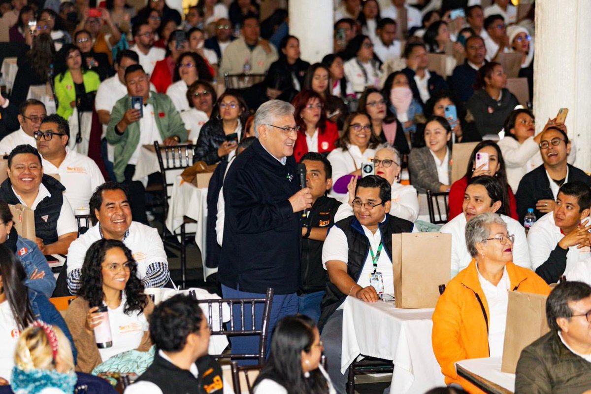 ARTURO VELAZCO R. tweet media