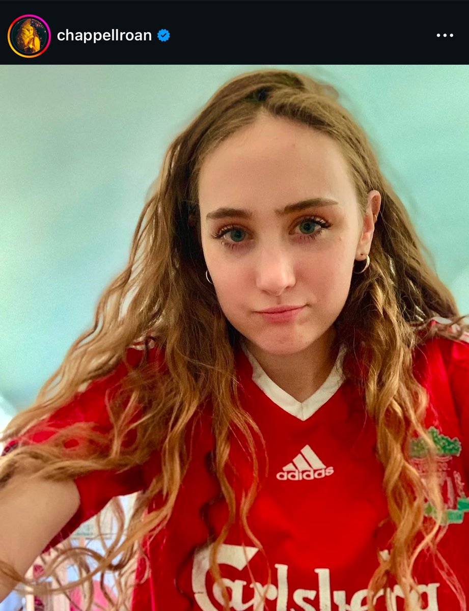 TheAnfieldWrap's tweet image. Chappell Roan is a Red 💪