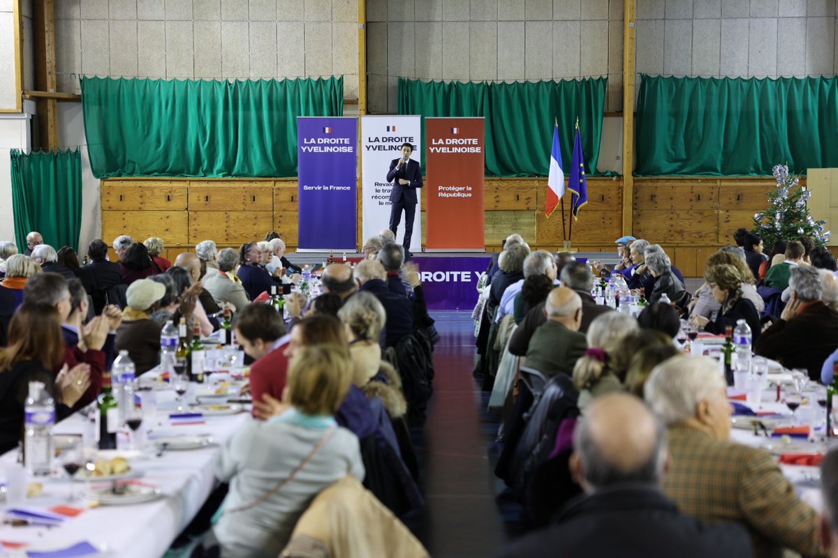 400 militants ce soir réunis autour d’<a href="/othmannasrou/">Othman Nasrou</a> pour ce grand banquet de Noël de <a href="/LesRep78/">Les Républicains 78</a> ! 

L’avenir de la droite s’écrit (comme souvent) dans les Yvelines 😉🇨🇵