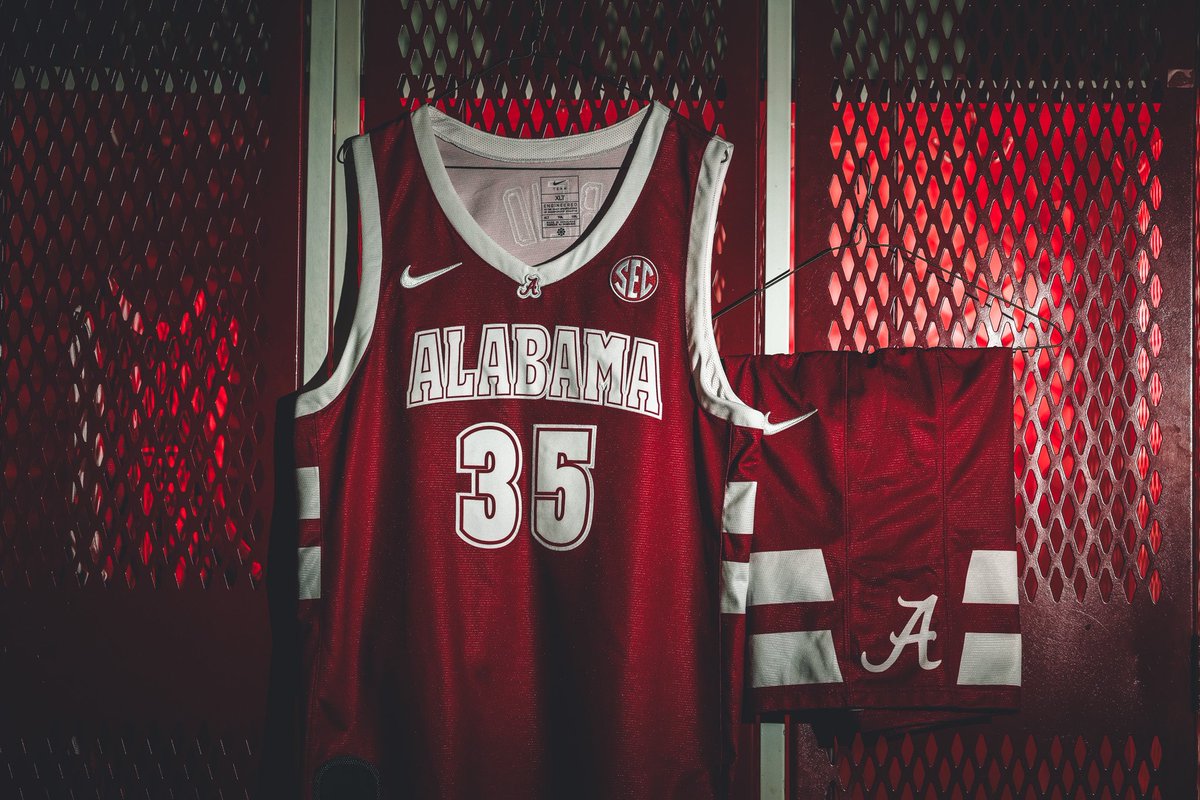 nate_oats's tweet photo. Today is a good day because it’s Gameday!

Time to go to work!

#RollTide | #BlueCollarBasketball https://t.co/v6Sd9MLnAl