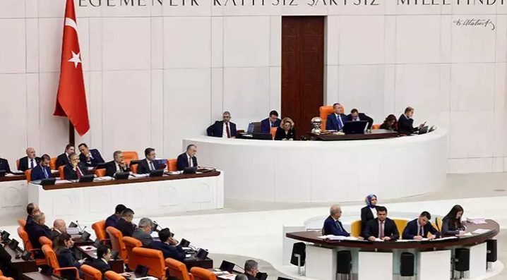 📌 TBMM Genel Kurulu'nda 'bütçe' maratonu

📎 dha.com.tr/2549590