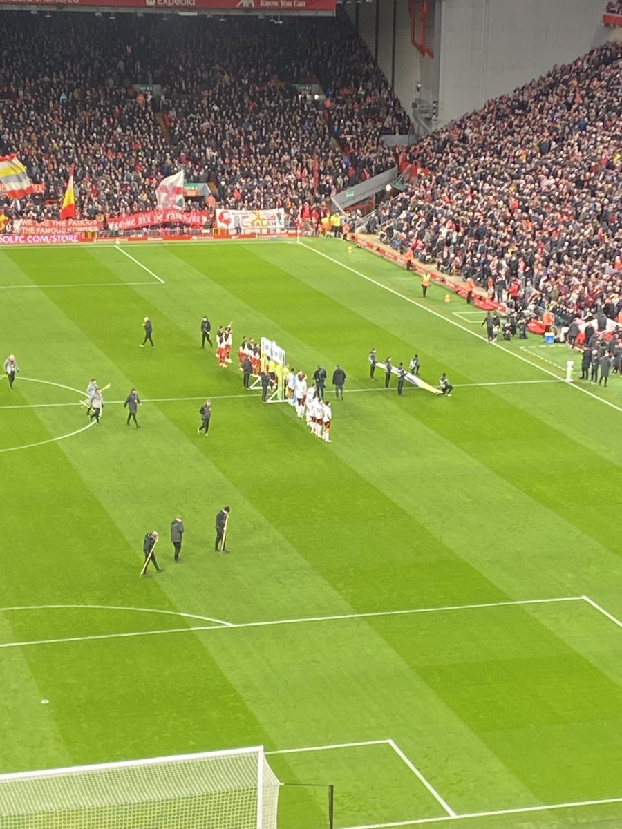 NathStockLFC97's tweet image. Great day supporting the red man shame about the result just wish we could do it more often🔴YNWA🔴