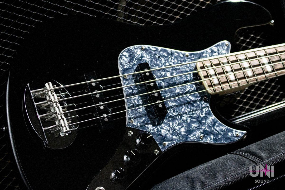 12/16(月)14:15発売開始‼️ Lakland Shoreline SL44-75 Darryl Jones