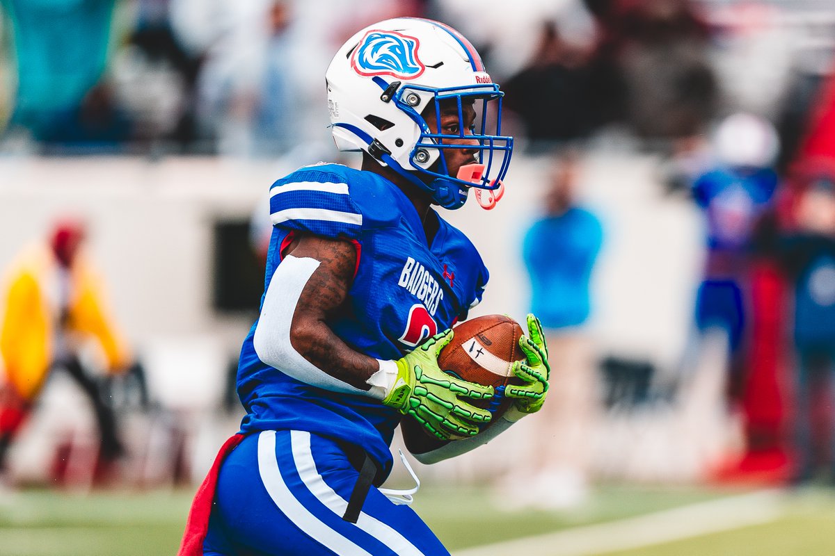 Arkadelphia picked off four passes, recovered two fumbles, recorded five sacks and 11 tackles for loss and scored three second-half touchdowns to knock off Elkins in a rainy Class 4A State Championship game. 

More at kaicaddy.com/aaa