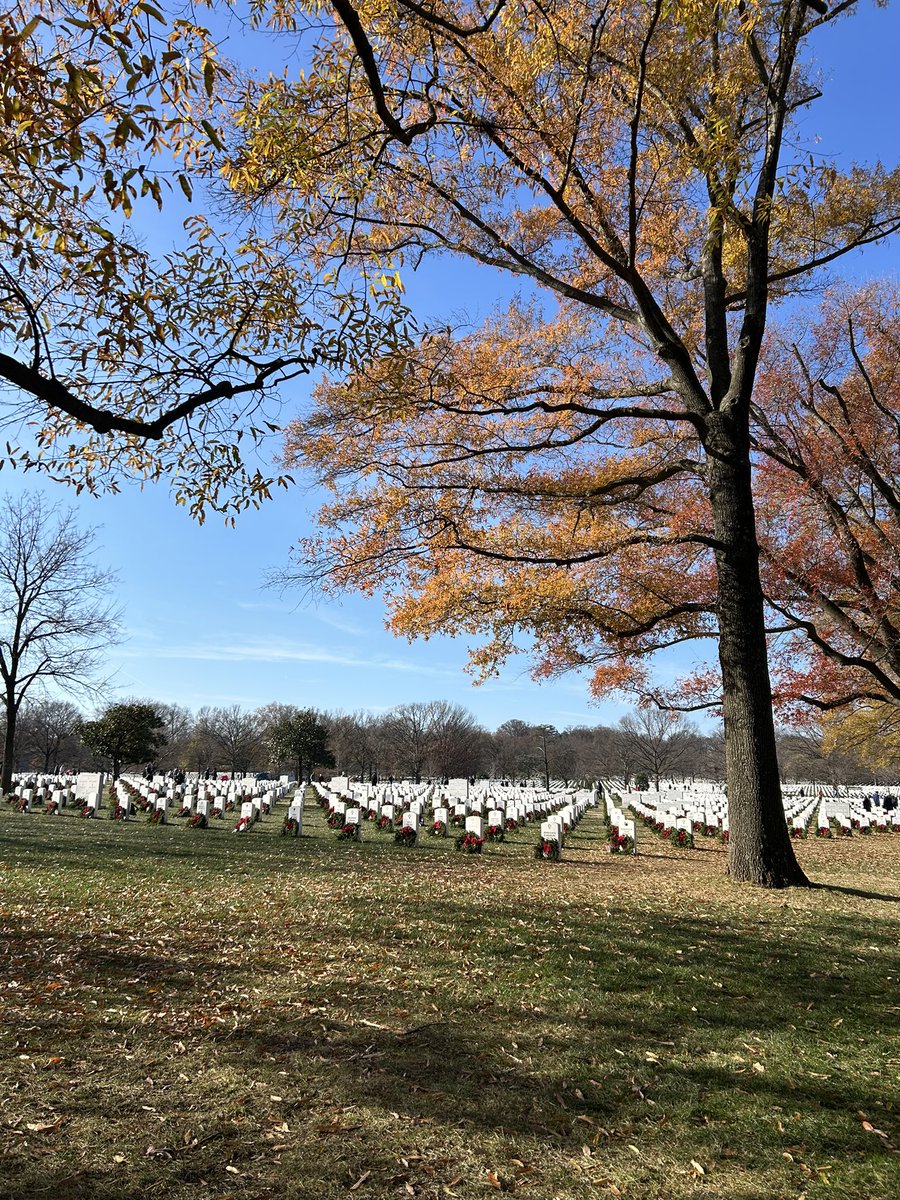 Christina Laridaen (@claridaen) on Twitter photo Lovely morning laying wreaths at Arlington National Cemetery with <a href="/WreathsAcross/">Wreaths Across America</a> Lovely morning laying wreaths at Arlington National Cemetery with <a href="/WreathsAcross/">Wreaths Across America</a>