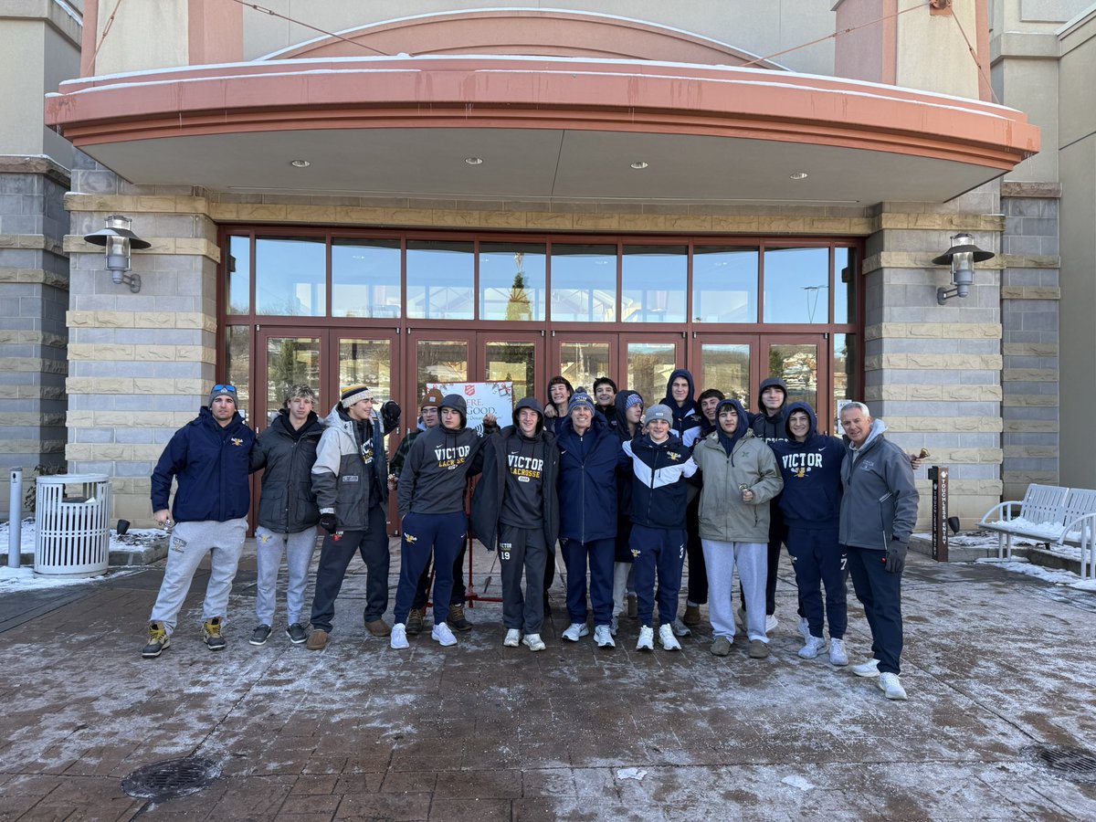 VictorCSD_Super's tweet image. Great time hanging with the @VictorLacrosse team today at the Salvation Army bell ringing. Great group of players and coaches giving back to their community!!! @VictorSchools @VictorBLDevils