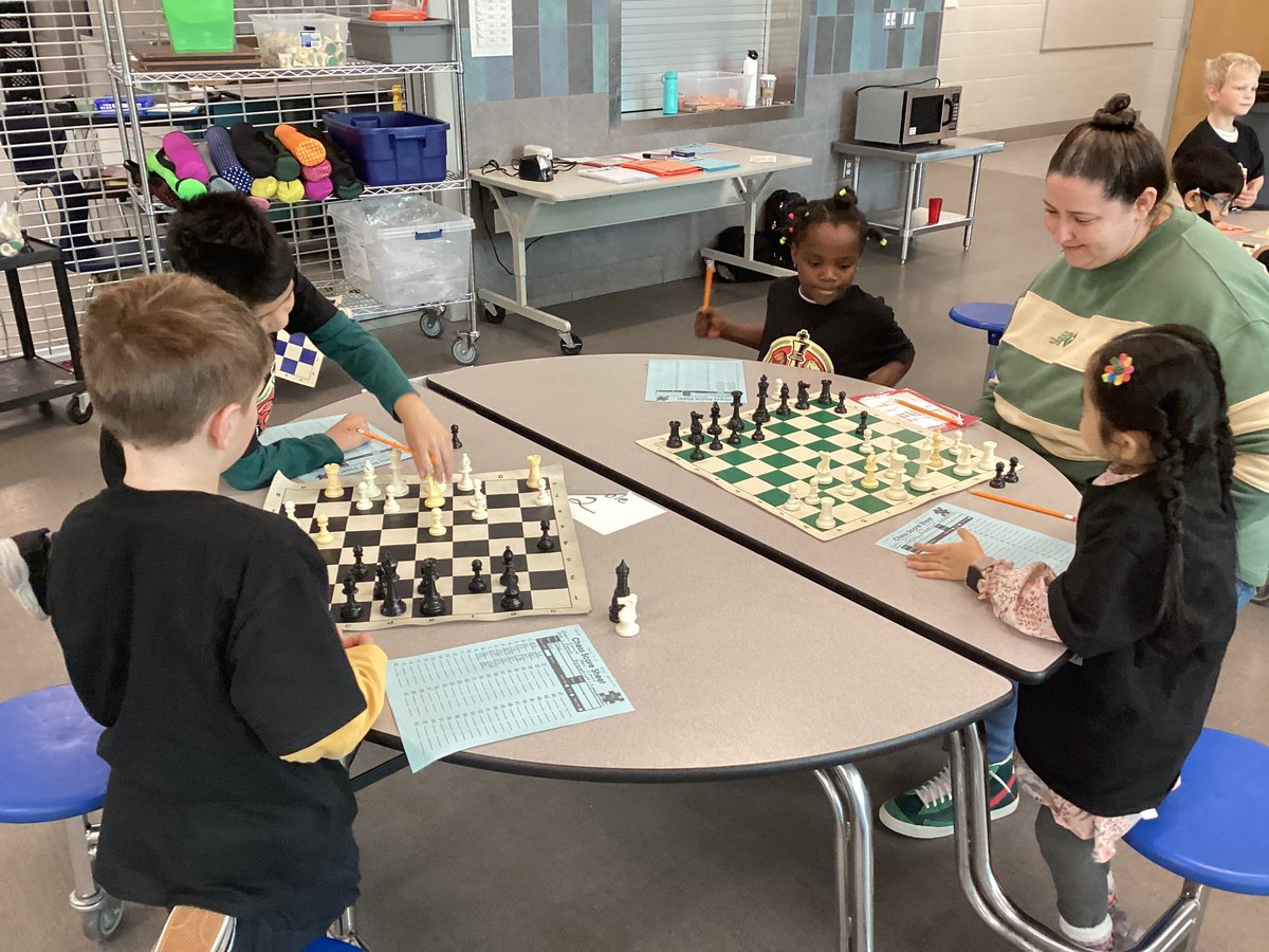 Serina Sota (@msserinasota) on Twitter photo Talented chess players from every school. It takes so much focus to compete in five different matches! <a href="/MrOScience/">DrOScience</a> Talented chess players from every school. It takes so much focus to compete in five different matches! <a href="/MrOScience/">DrOScience</a>