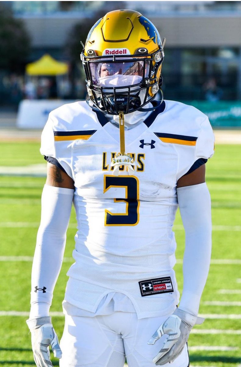 Blessed to receive an offer from Texas A&amp;M Commerce <a href="/KiyoshiHarris/">Coach Kiyoshi Harris</a>