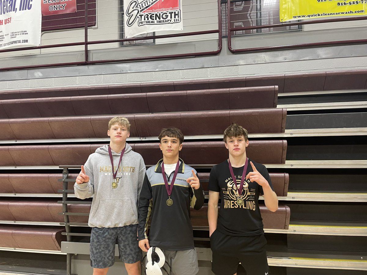 Mav_Wrestling_'s tweet photo. Your champions at the LSN tournament
@JoshuaKerr08 at 138 pounds
Max Kerr at 144 pounds
Gavin Munoz at 113 pounds https://t.co/GSLHmdgAdK