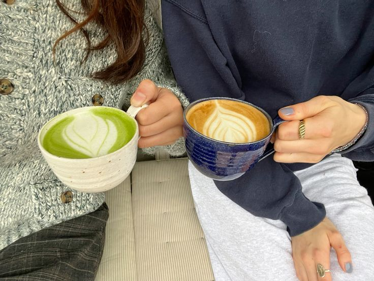 pilatesgirly's tweet image. drink your coffee, read your books and collect degrees