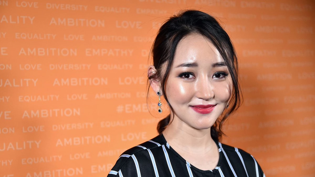 SumitHansd's tweet image. Yeonmi Park : This North Korean explains how communism starts. 

Brainwashing students. 

Listen to every word.