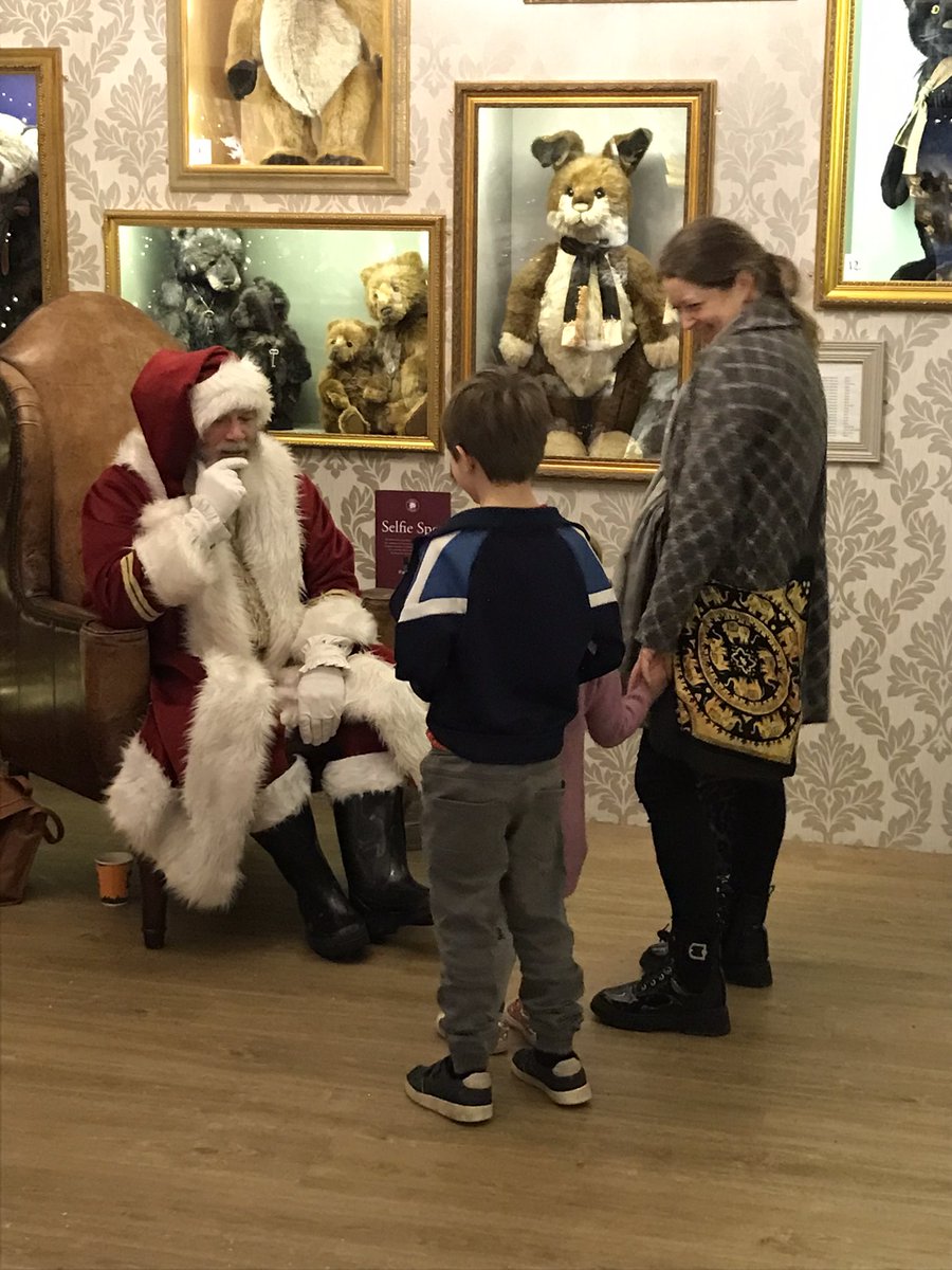 Real beard threw the older two!