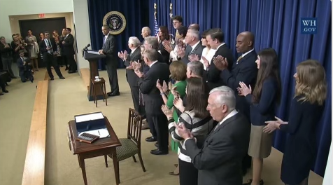 Drew Moghanaki (@drewmoghanaki) on Twitter photo In case you're wondering why <a href="/chrisdraft/">Chris Draft</a> was clapping his hands in this photo taken in 2016, I finally have the evidence to prove why. 🫁 /THREAD In case you're wondering why <a href="/chrisdraft/">Chris Draft</a> was clapping his hands in this photo taken in 2016, I finally have the evidence to prove why. 🫁 /THREAD
