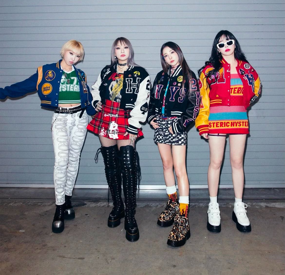 2NE1 有明アリーナの衣装 HYSTERIC GLAMOUR制作 CLのチェックの
