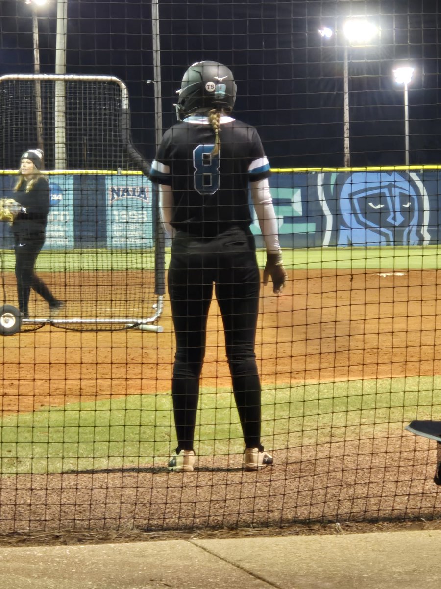 ZoeWhite983813's tweet photo. So excited to be heading to the Angel Brown Softball camp tomorrow in Grove Hill AL. Look forward to seeing @coachangelbrown @WillHessSB @coachclairg @SUSCC_softball and @MCCEaglesSB tomorrow!
#mizunose #flomatonHS
#number8 https://t.co/ecO5POEm8i