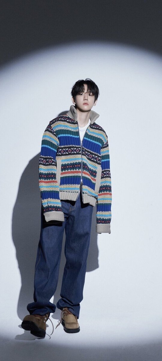 Asian Pop Music Awards 2024: People’s Choice Award#APMA2024 #PineappleSlice #BAEKHYUN <a href="/APMAHK/">APMA OFFICIAL</a>