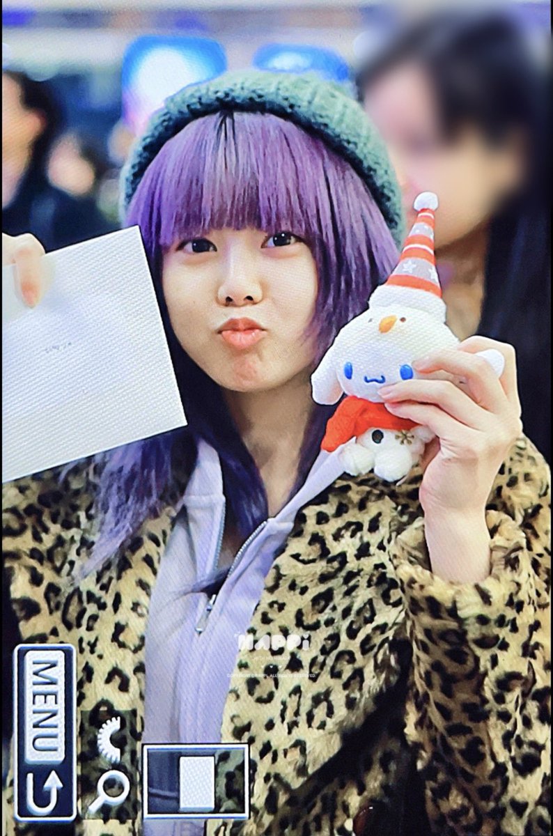 happi_xg's tweet photo. 241215 미리메리크리스마스🎄
내소원은히나타항상행복하기☃️🩵
#XG #HINATA #엑스지 #히나타 @XGOfficial_ https://t.co/F0nKXp1KYi