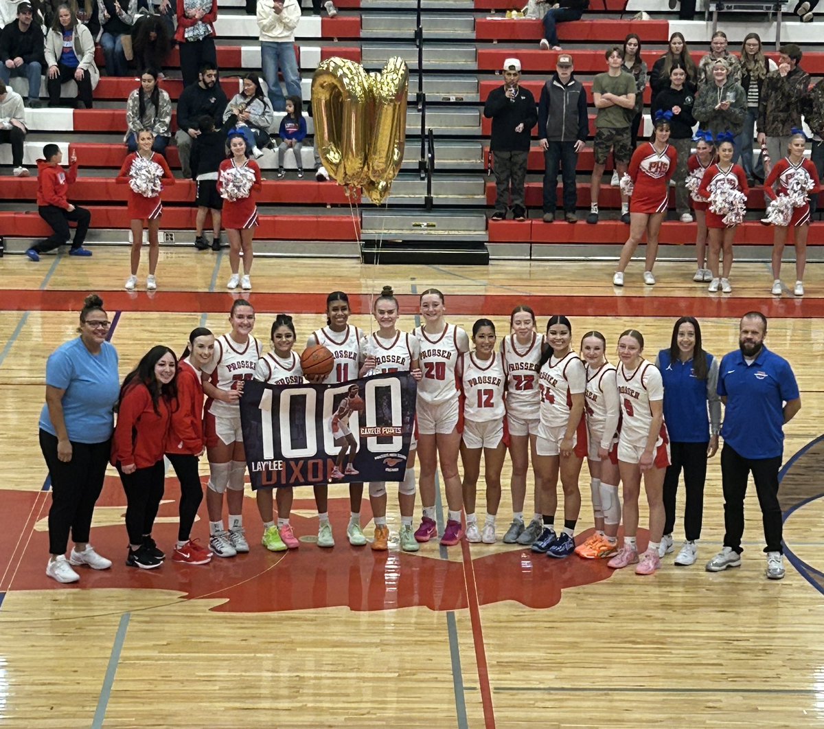 End 1st: Prosser 27, Ephrata 4. Mustangs have come out hot, Milanez has three 3’s in the first qtr. <a href="/llayylee11/">laylee</a> hit her 1000th point