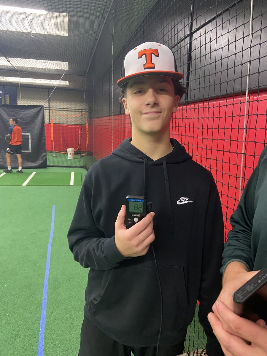 GavinBalintfy23's tweet photo. Class of 2028
P/INF 
CNY Rawlings Tigers
First Pulldown of the year at 82. Exciting to keep increasing towards the summer
@peter_pena13 https://t.co/uIg1tw2xKf