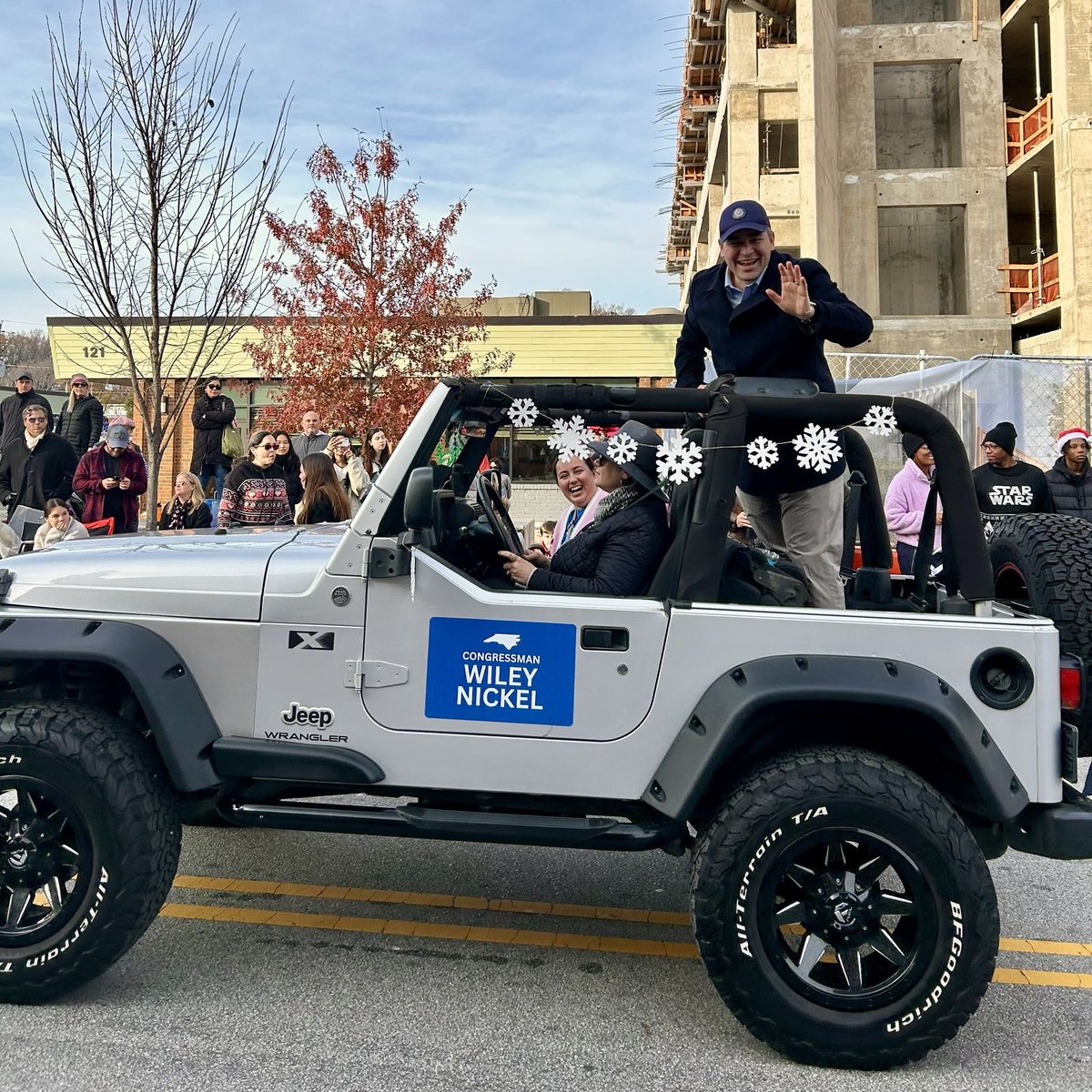 WileyNickel's tweet image. The kids and I had a good time in today’s Cary holiday parade! It was great to see everyone out and about with loved ones.

Happy Holidays!