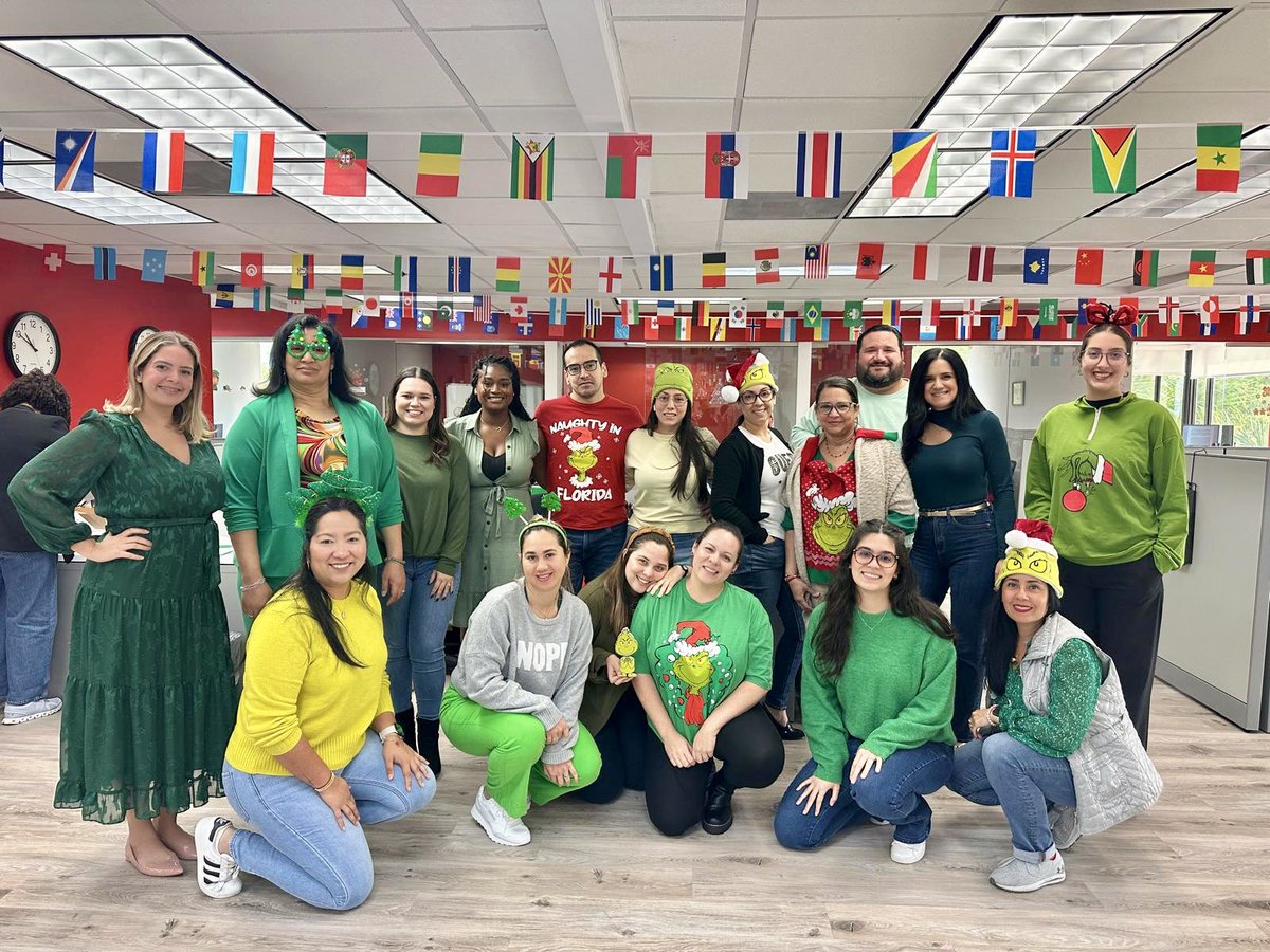 AlexHannaLawyer's tweet image. Even the Grinch can’t resist the magic of Christmas! 🎄✨merry Christmas from all of us at Alex Hanna Law
#alexhanna #trustedlawyers #legalsolutions #worryfree #MiamiLawyer #grinch #stressfreeholidays #legaldefense #callalexhanna #lawandjustice