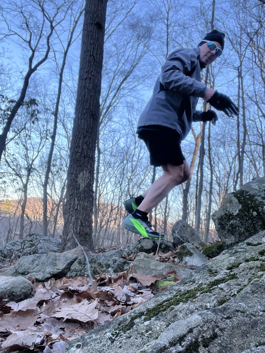 jfgrounds22's tweet photo. Saturday run cold but got it done !!  Not going to complain because it’s colder elsewhere and they would laugh !!😂 https://t.co/xQke0uDzHo