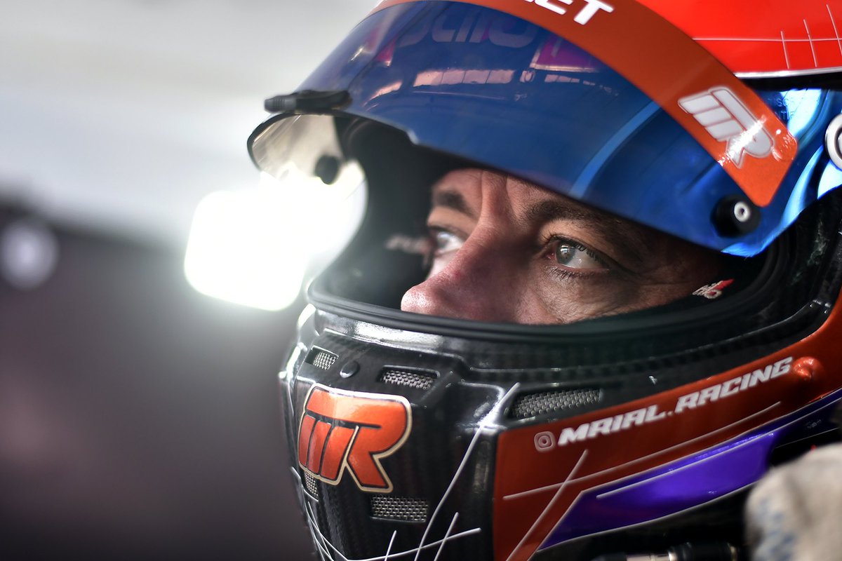 Fin de nuestro sábado 🔝

Completamos las series con buen ritmo de Esteban y Mauro. De todas maneras seguimos trabajando en el ritmo para la final de mañana 💪🏼

Desde las 11.54 vamos a buscar cerrar el año de gran manera 🫡🚀

#BrunoMS 🔸 #TCPistaMouras