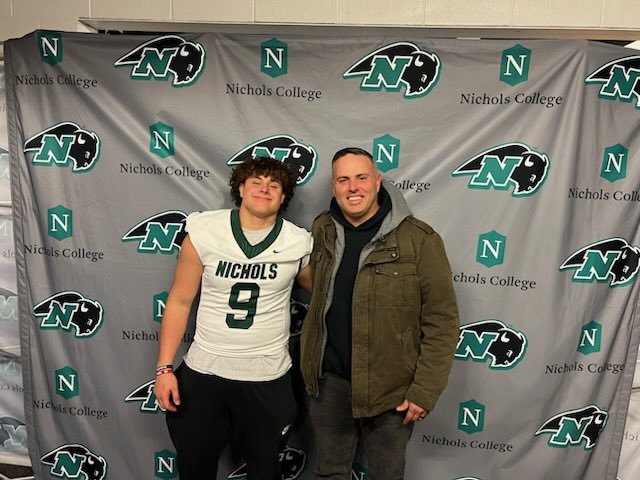 CalouroTaegan's tweet image. After a great visit and talk with @CoachVBisonHC  I am blessed to receive my second offer from @NicholsBisonFB !!