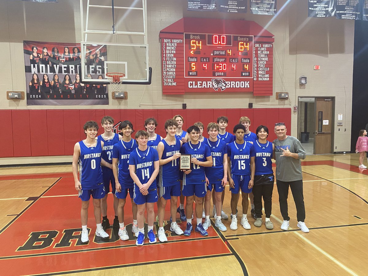 FwoodBoysBball's tweet photo. CONGRATS to JV on winning the CCISD subvarsity tournament! https://t.co/mTNfMBjt0J