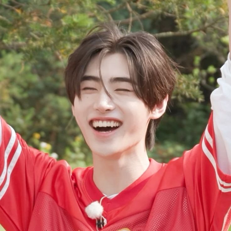 boysshht's tweet image. Selamat pagi!