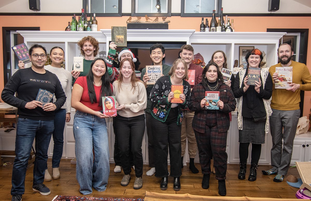 Happy holidays from the Pluth lab!