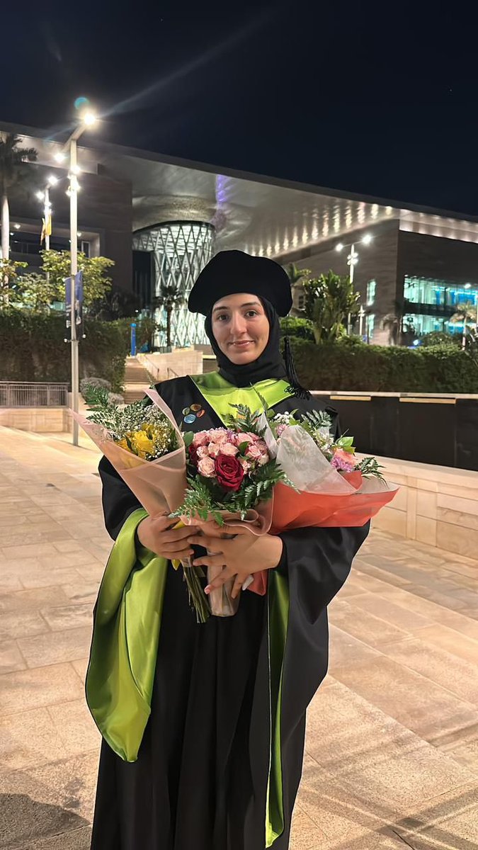 Yavuz Lab (@theyavuzlab) on Twitter photo Congratulations to <a href="/ZainabAlismail8/">Z A I N A B👷🏻♀️</a> for successfully completing her master’s degree 🎓👷🏻♀️..
Wishing you continued success 🧪✨ Congratulations to <a href="/ZainabAlismail8/">Z A I N A B👷🏻♀️</a> for successfully completing her master’s degree 🎓👷🏻♀️..
Wishing you continued success 🧪✨